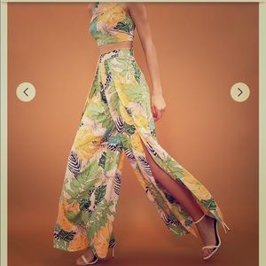 Tulip hem wide leg high waisted palazzo pants